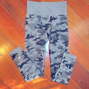 Gym shark leggings Camoflauge szS